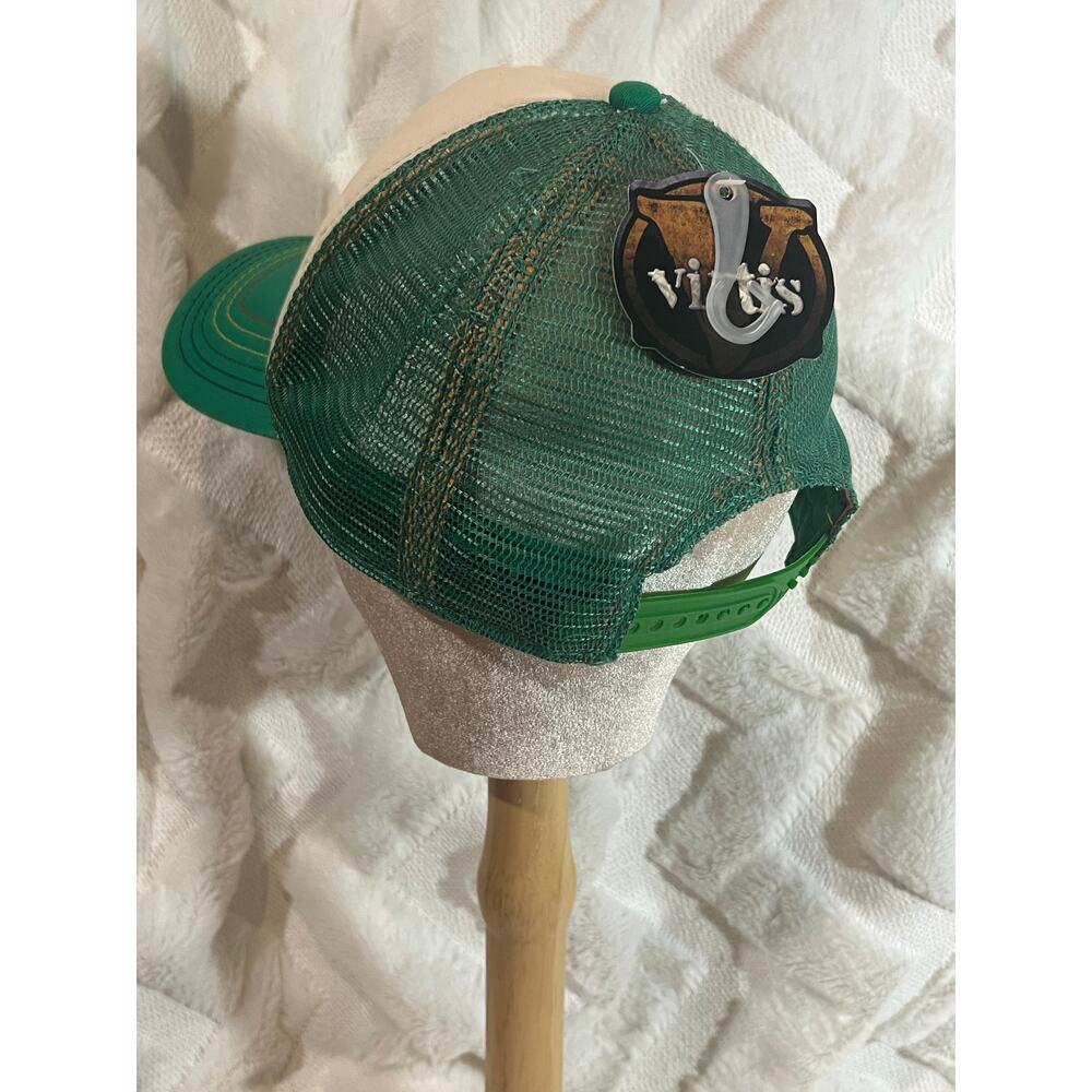 Clover SnapBack hat - Picture 2 of 5